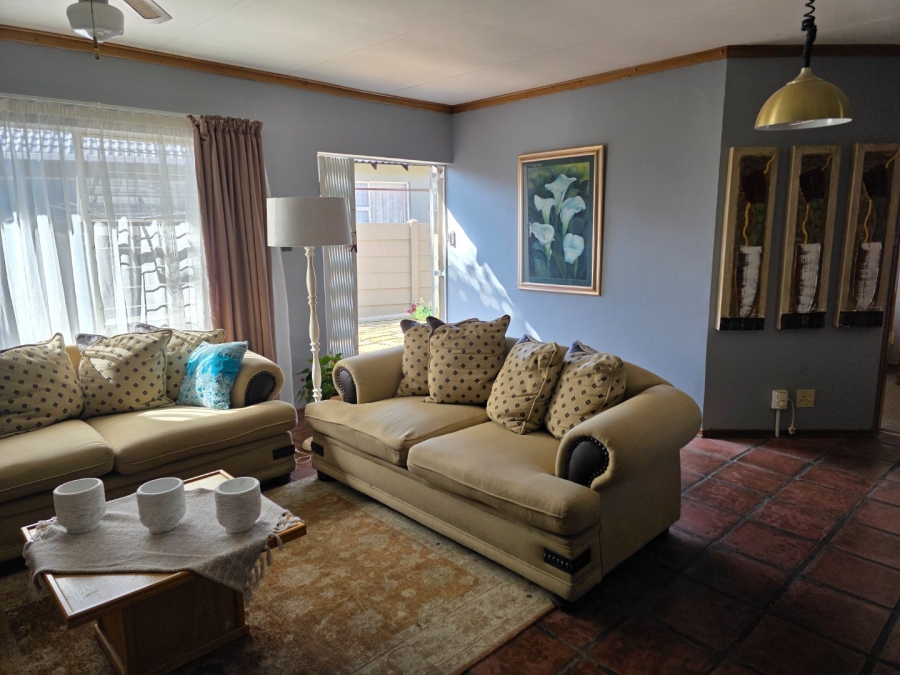 To Let 2 Bedroom Property for Rent in Heuwelsig Free State